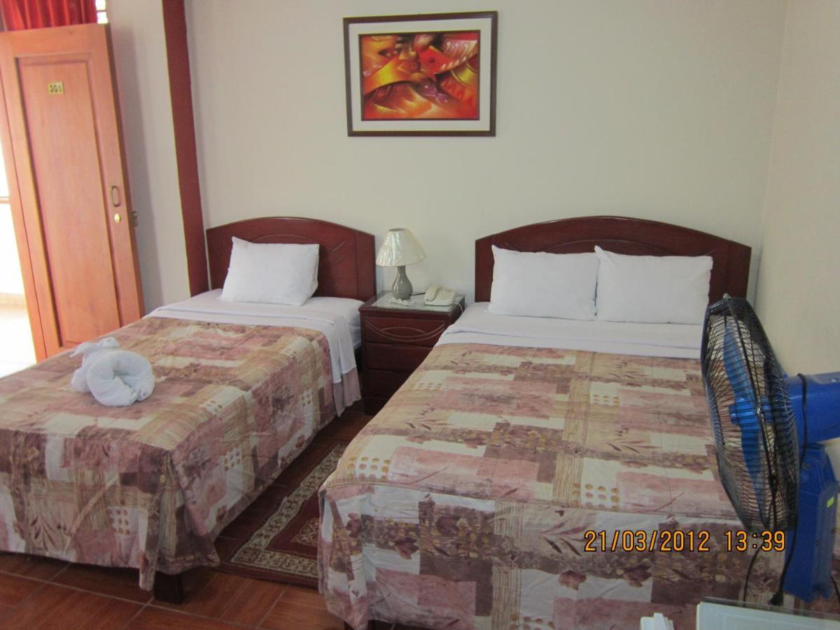 Hotel Plaza Trujillo Extérieur photo