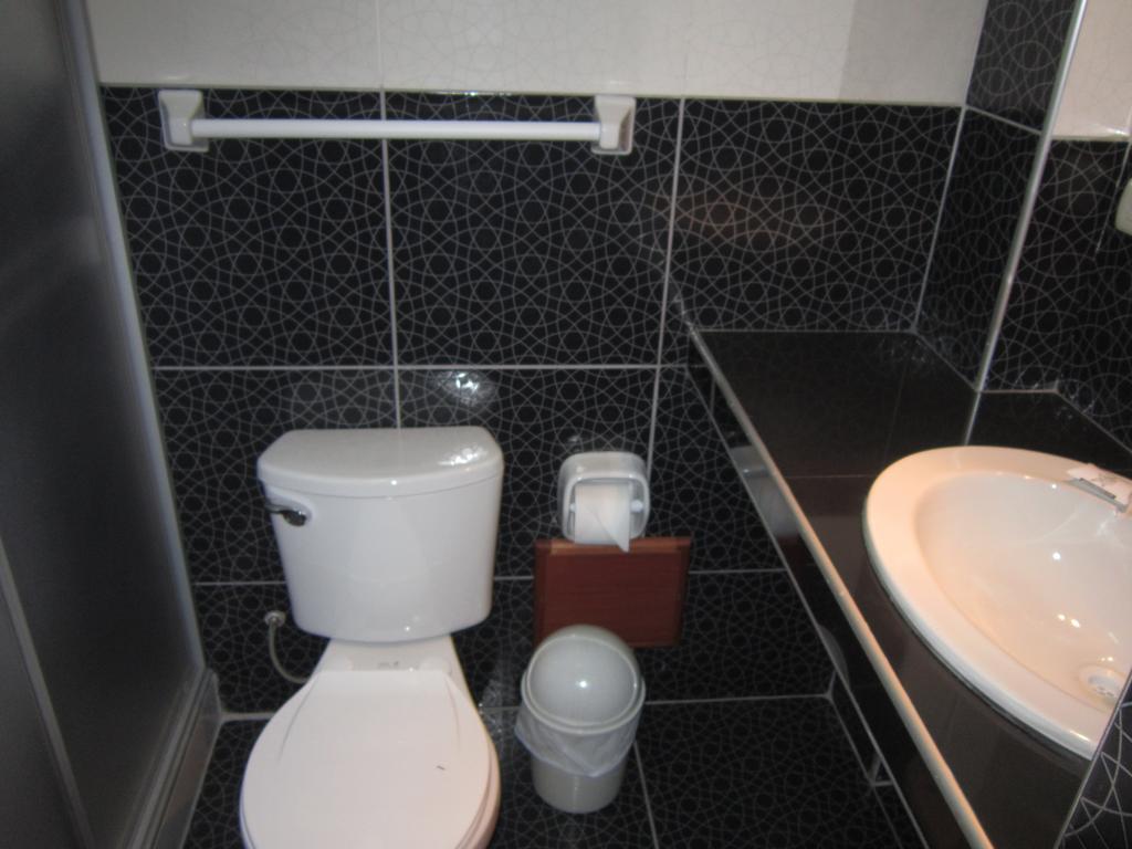 Hotel Plaza Trujillo Extérieur photo