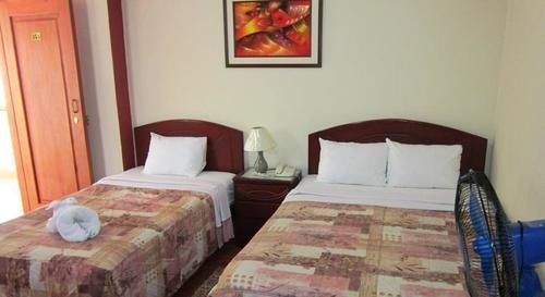 Hotel Plaza Trujillo Extérieur photo